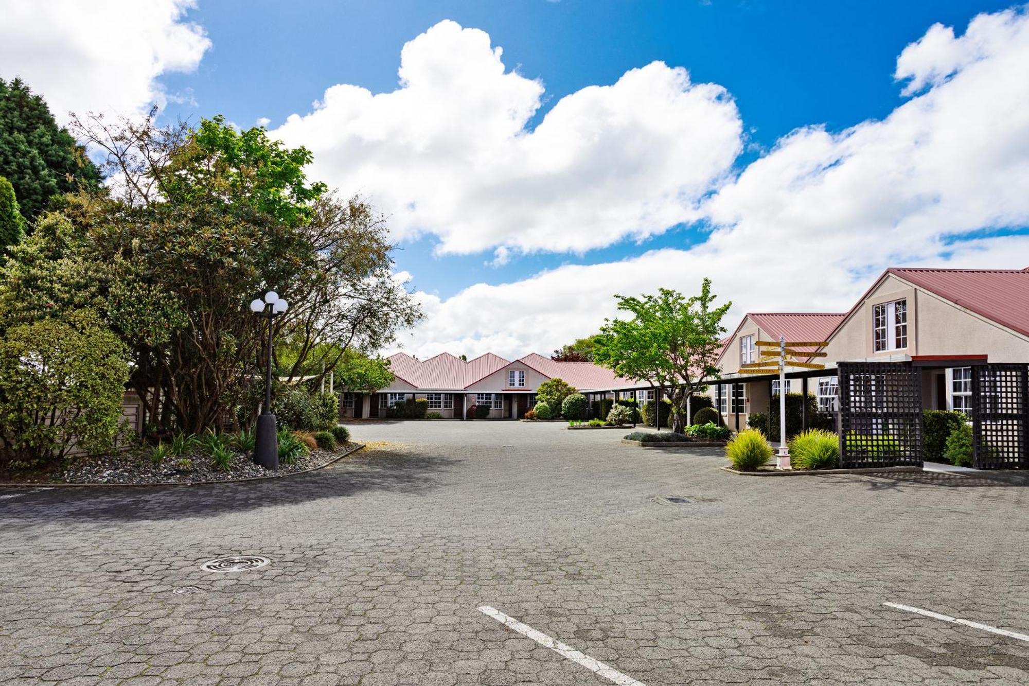 Balmoral Lodge Motel Invercargill Exterior photo